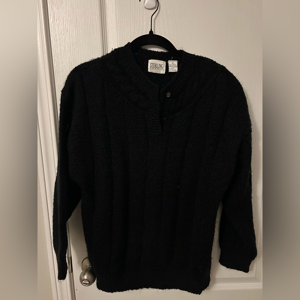vintage Sterling Harris black knit sweater. Women’s Large.